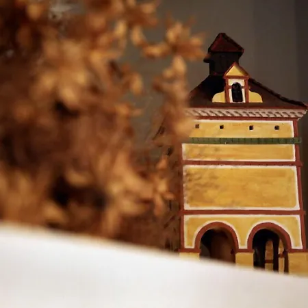 Le Pigeonnier De Guerre Hotel LʼIsle-Jourdain