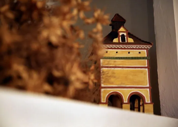 Le Pigeonnier De Guerre Hotel LʼIsle-Jourdain